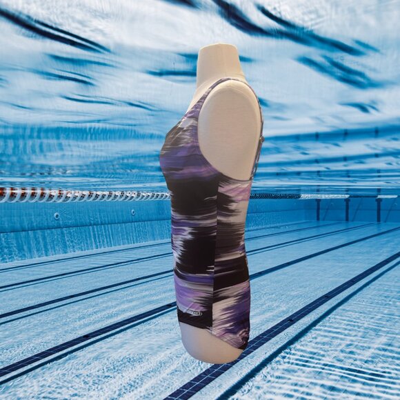 🌊☀️ Speedo Ultraviolet One-Piece Swimsuit – Adjustable Straps 💜✨ - Picture 3 of 8